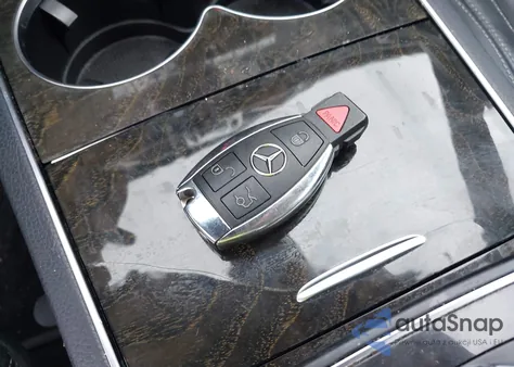 2014 Mercedes-Benz E 350 z USA, uszkodzony, nr VIN WDDKK5KF9EF230101